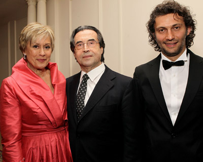 operanews13.jpg - Opera News Award, 17. April 2011, mit Kiri Te Kanawa und Riccardo MutiPhotographer: Steve Mack/WireImage