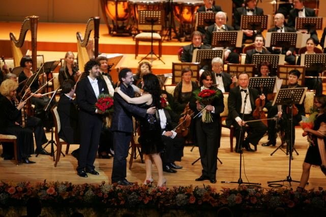 abudhabikonzert02.jpg - Abu Dhabi, 21. März 2009, mit Angela Gheorghiu und Ion Marin