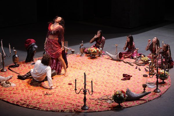 carmenmilano14.jpg - Carmen, Milano mit Anita RachvelishviliFoto: Teatro alla Scala