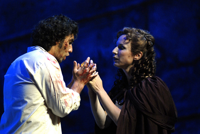 toscaberlin2009_bettinaStoess_17.jpg - Tosca, Berlin, 16. Mai 2009 © Bettina Stöß/Deutsche Oper Berlin