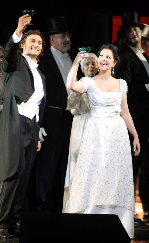 traviatamuenchen09062009_4.JPG - La traviata, München, 9. Juni 2009, mit Angela Gheorghiu, Foto: Bayerische Staatsoper