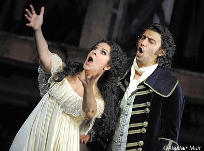 adrianalondon09.jpg - Adriana Lecouvreur, London, Foto Generalprobe, mit Angela Gheorghiu, 15. November 2010, Photograph: Alastair Muir